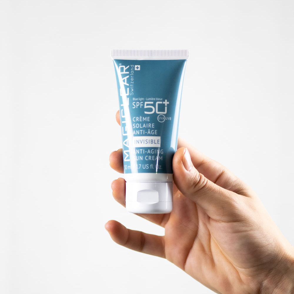 Magiclear creme solaire SPF50+ PA+++, tres haute protection UVA, aide a prevenir taches et coups de soleil, disponible en France